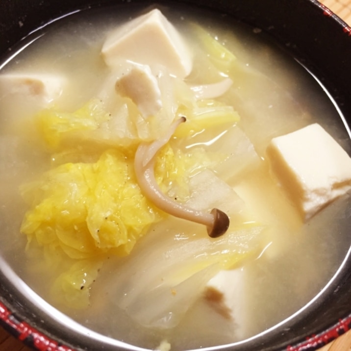 白菜&豆腐&しめじのカニの茹で汁味噌汁